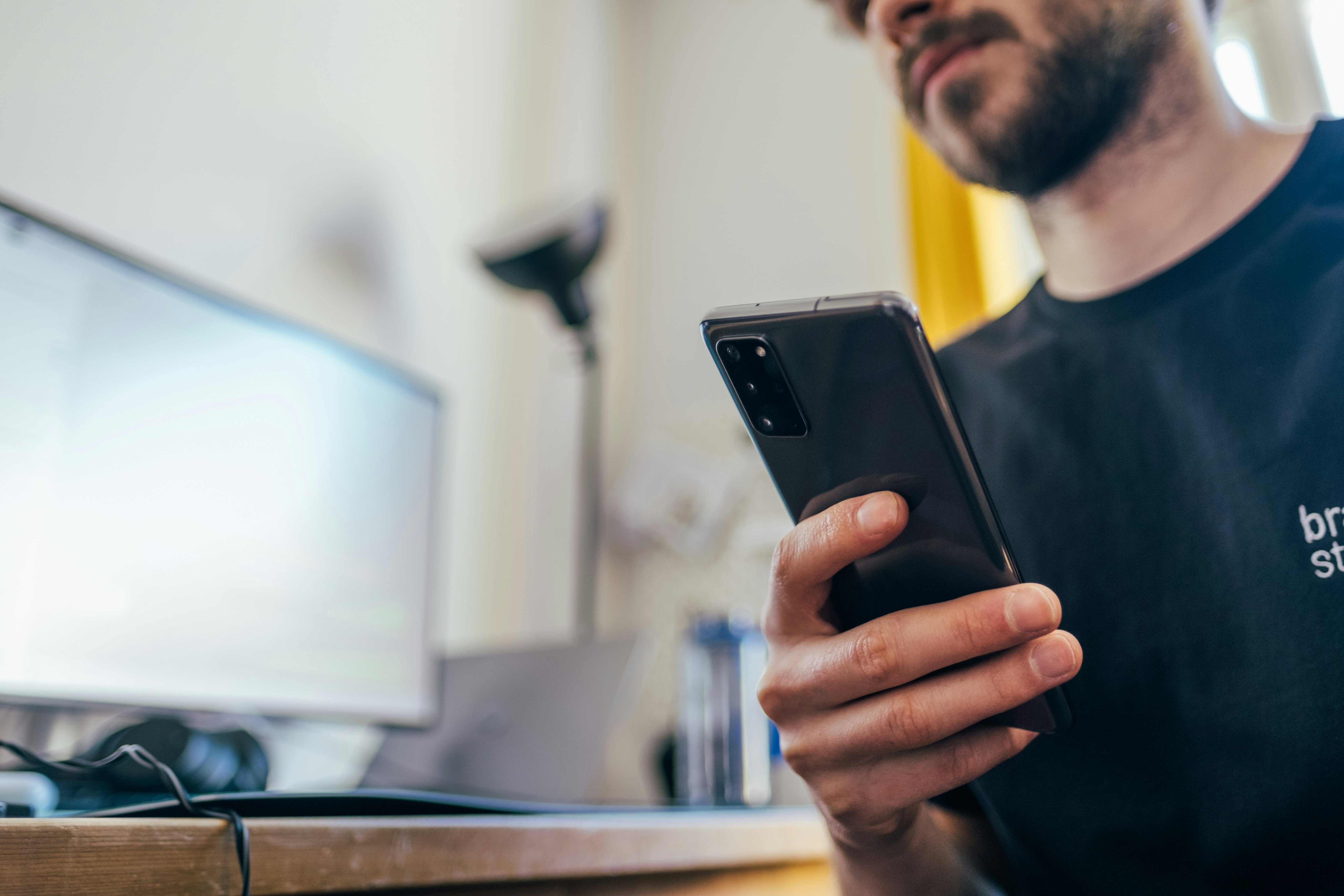 5 Ways to Make Your Business Stand Out From the Competitors 3 img